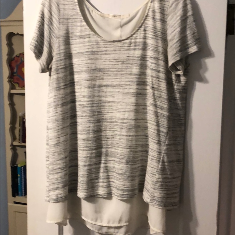 A like new shirt that looks great with jeans